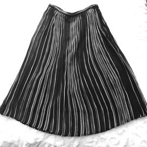 Banana Republic black and white stripe midi skirt
